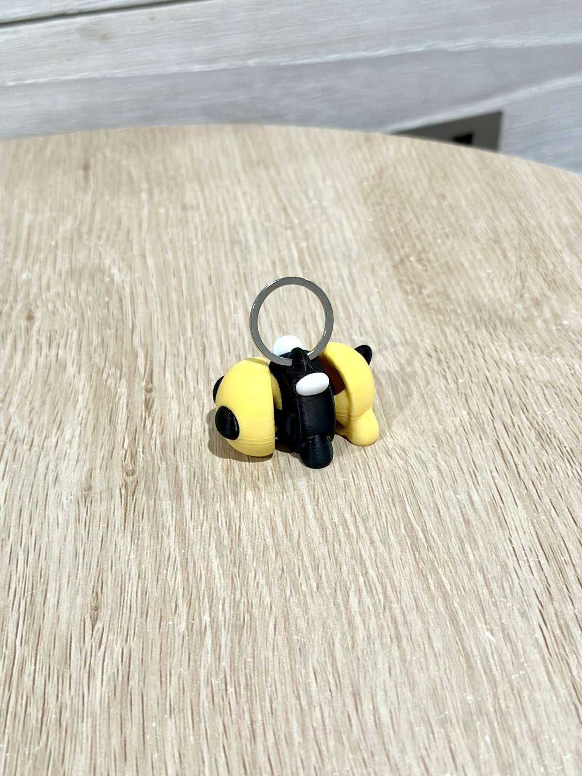 Baby bee Keyring