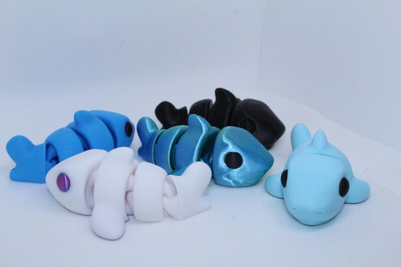 Flexi Baby Shark Keyring - Group Photo