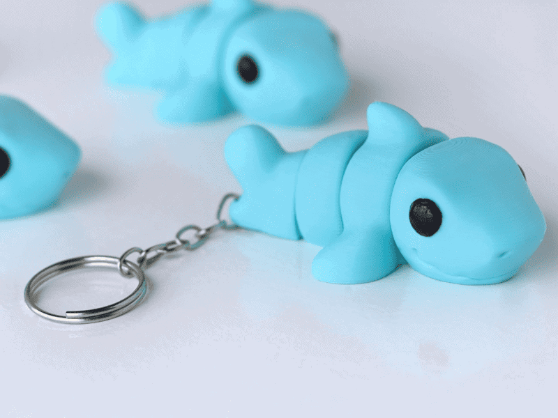 Baby shark keyring blue